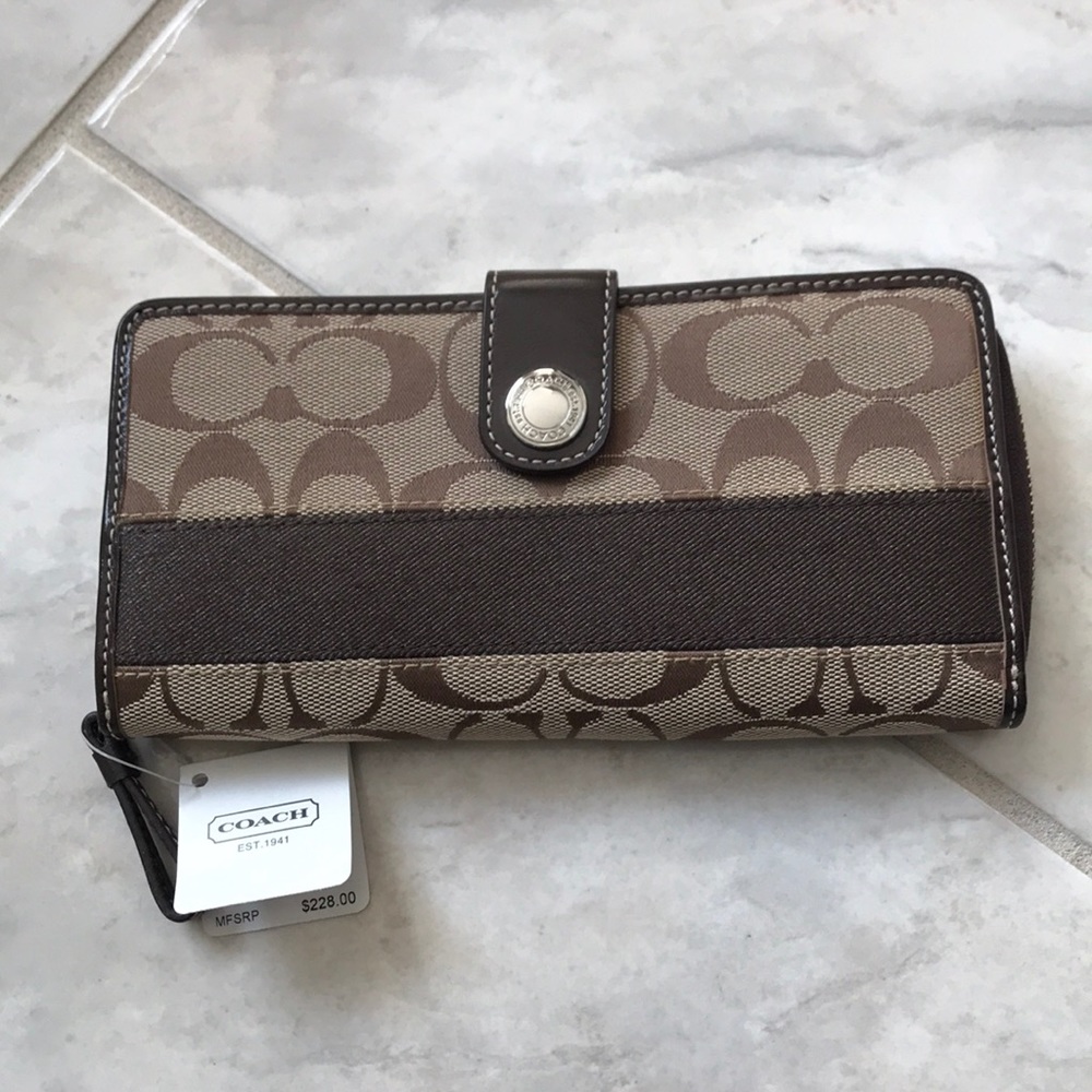 Coach wallet